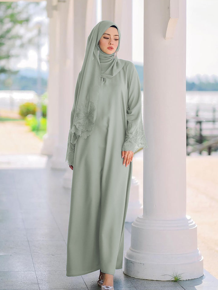 Abaya in indonesischem Stil mit Kopftuch