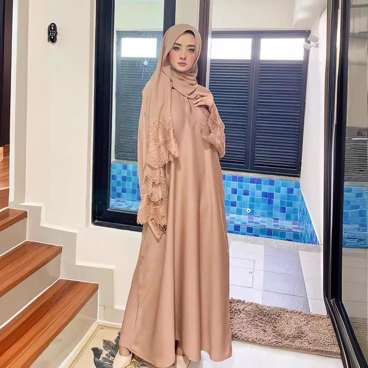 Abaya in indonesischem Stil mit Kopftuch