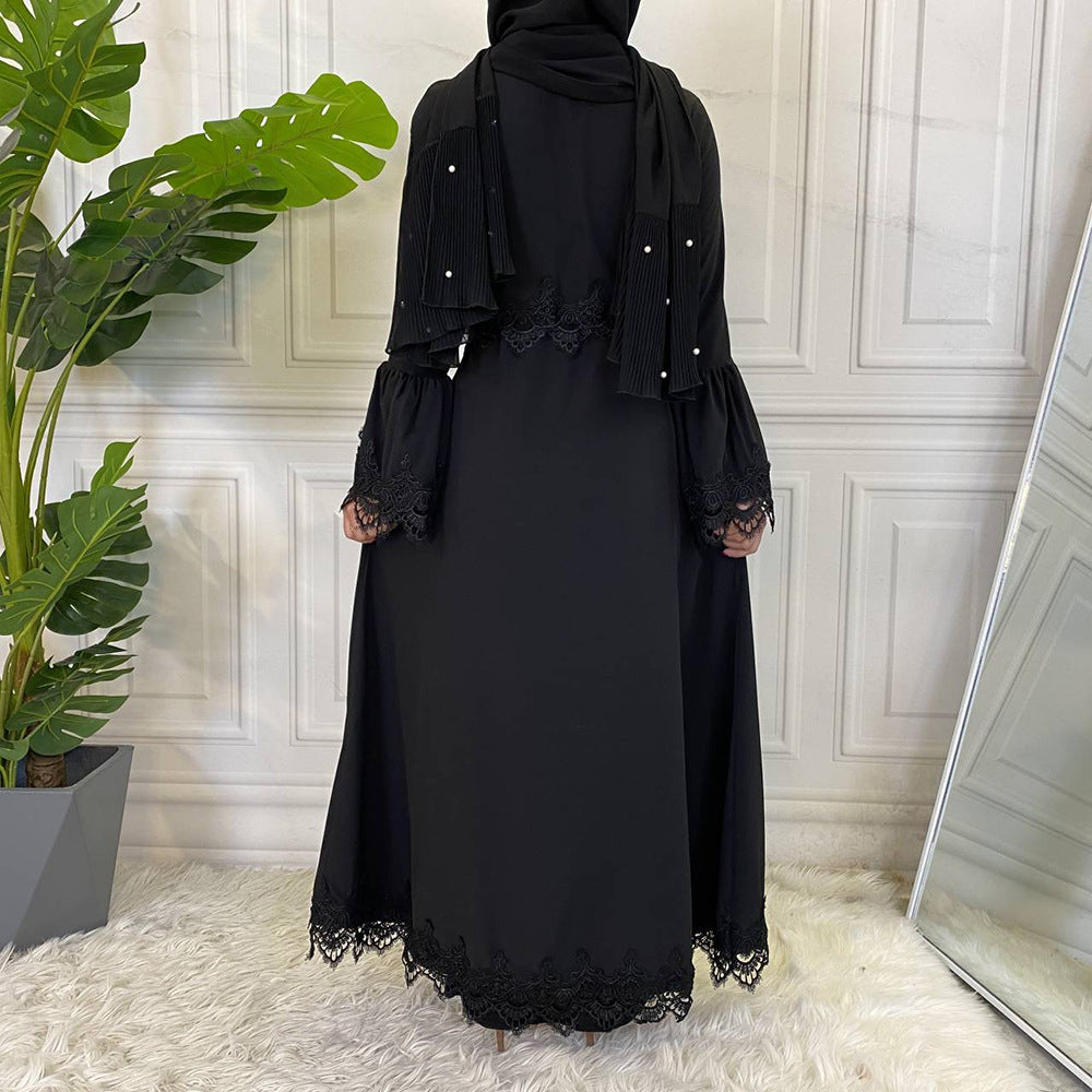 Elegantes Kleid mit zarten Stickereien